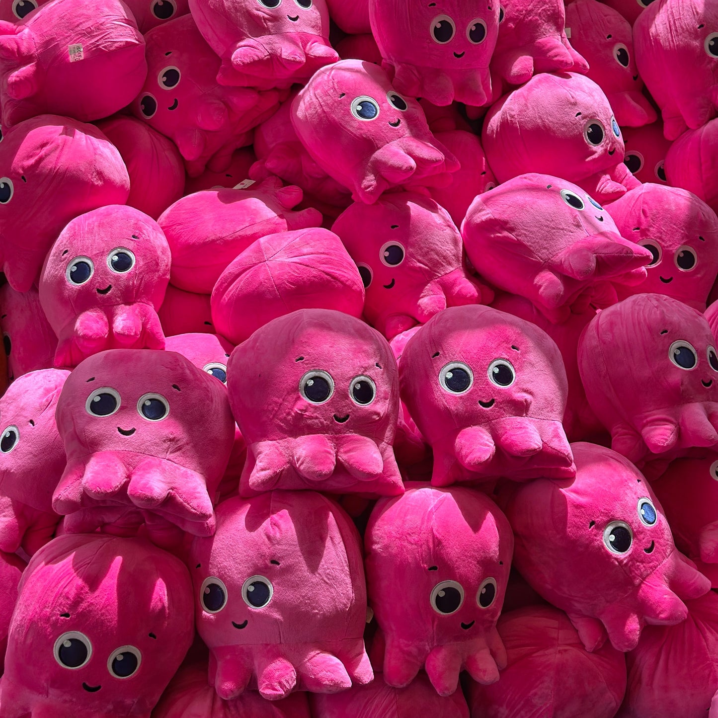 コンスタンティンぬいぐるみ（中）